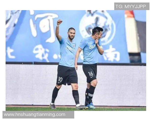 山东队与大连一方的激烈对决谁能在赛场上笑到最后